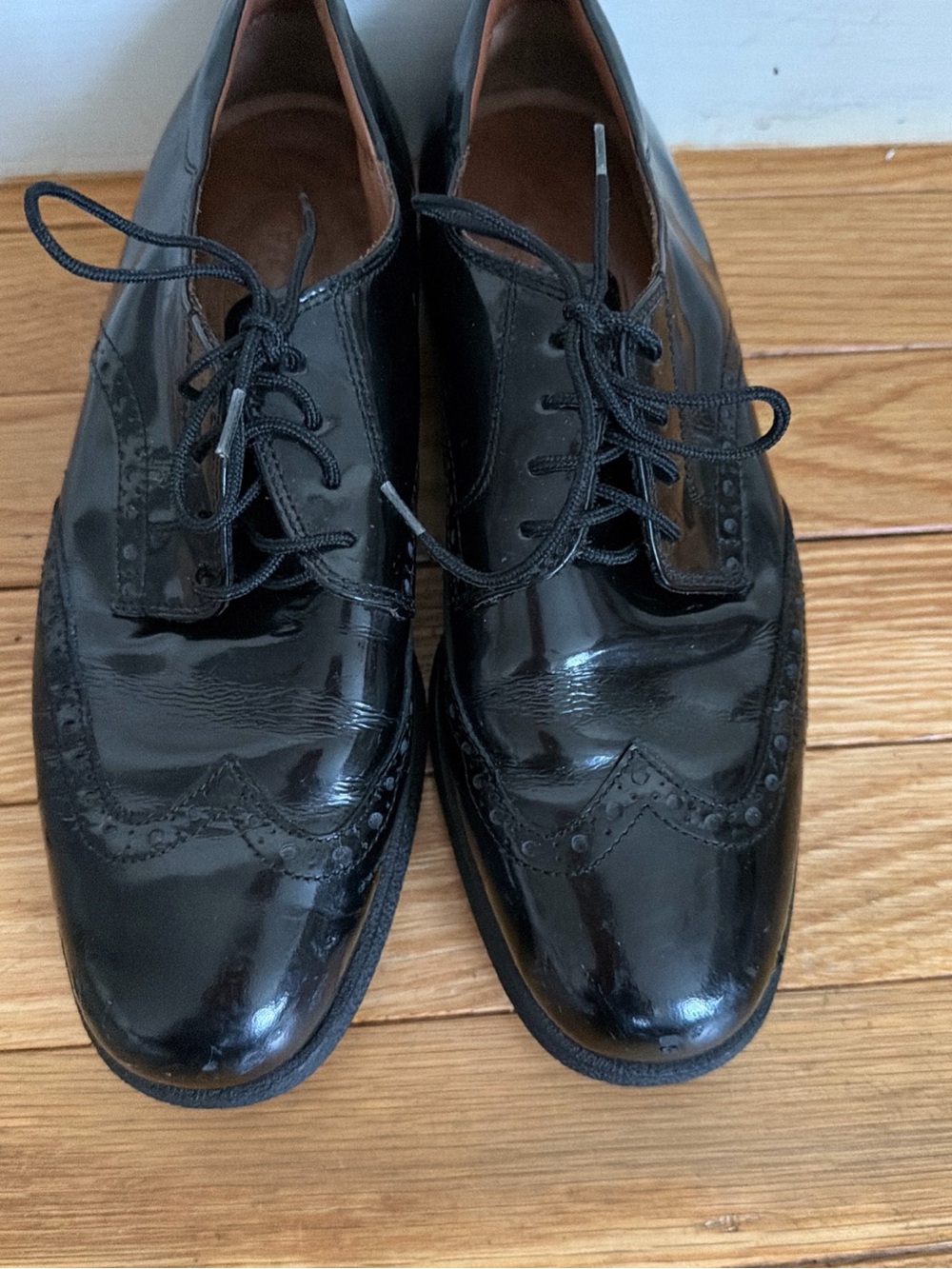 Tod’s Black Patent Wingtip Oxford Dress Shoes